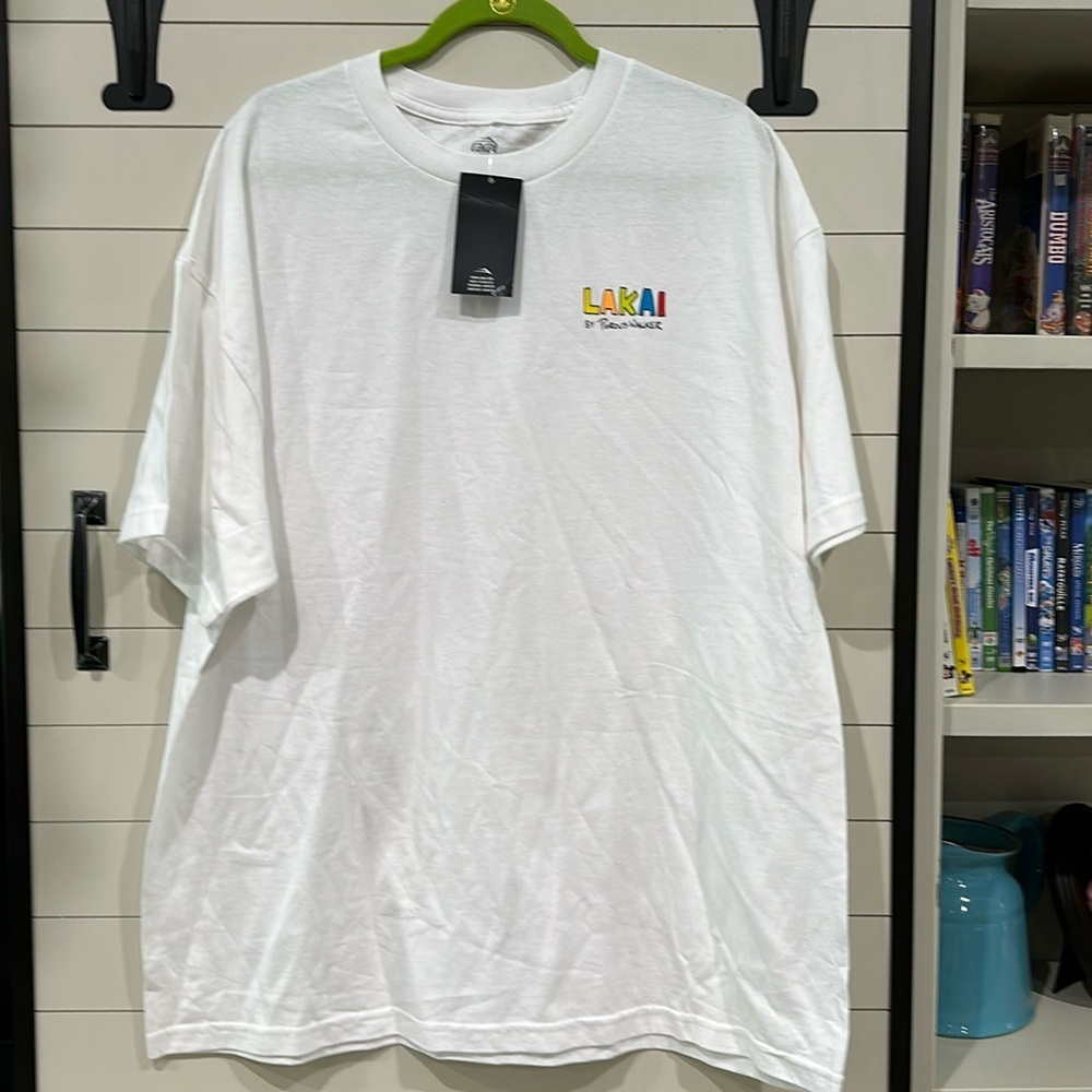 Nwt Lakai graphic tee. Size 2x